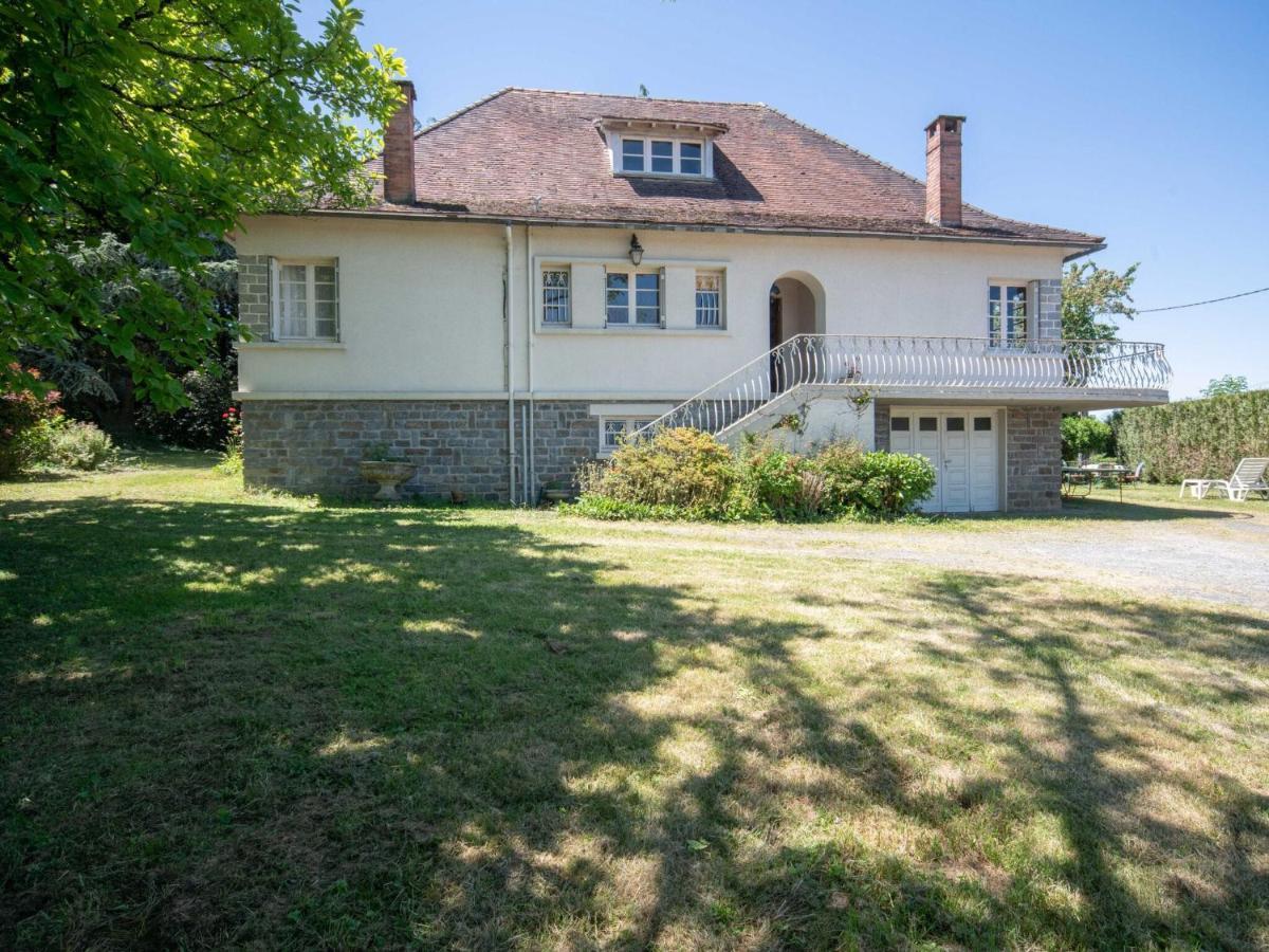 Quaint Holiday Home In Payzac With Garden Zewnętrze zdjęcie